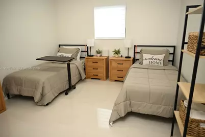 850 W 51st Pl, Hialeah, FL 33012 - Photo 21