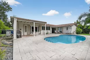 20610 NE 22nd Ct, Miami, FL 33180 - Photo 45