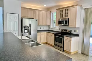 9457 NW 47th Terrace, Doral, FL 33178 - Photo 11