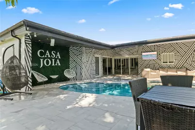 2200 NE 192nd St, Miami, FL 33180 - Photo 15