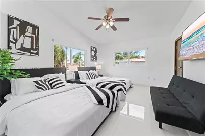 2200 NE 192nd St, Miami, FL 33180 - Photo 29