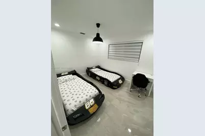 3750 N 54th Ave, Hollywood, FL 33021 - Photo 11
