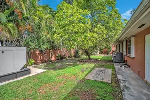 10485 NW 132nd St, Hialeah Gardens, FL 33018 - Photo 29
