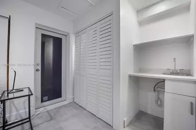 2286 NE 215th St, Miami, FL 33180 - Photo 21