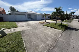 7577 W 5th Ln, Hialeah, FL 33014 - Photo 1