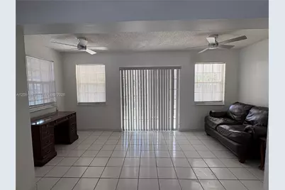 7577 W 5th Ln, Hialeah, FL 33014 - Photo 13