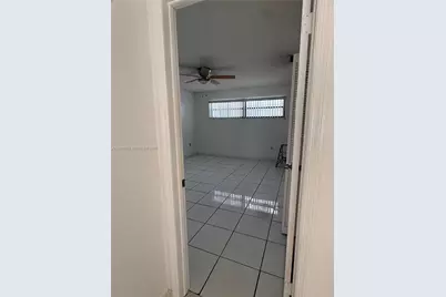 7577 W 5th Ln, Hialeah, FL 33014 - Photo 29