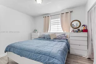 8210 NW 10th St, Miami, FL 33126 - Photo 5