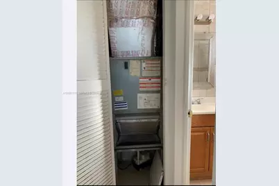 401 SW 8th St #A, Hallandale Beach, FL 33009 - Photo 11