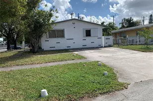 401 SW 8th St, Hallandale Beach, FL 33009 - Photo 3