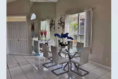 8976 Shoal Creek Ln #8976, Boynton Beach, FL 33472 - Photo 11