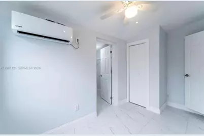 425 NW 14th Way, Fort Lauderdale, FL 33311 - Photo 15