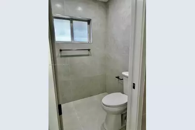 12851 NW 11th St, Miami, FL 33182 - Photo 17