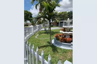 10835 SW 41st Ter, Miami, FL 33165 - Photo 1
