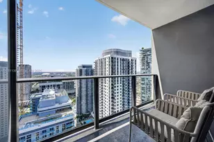 159 NE 6th St, Miami, FL 33132 - Photo 15