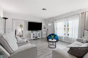 6220 SW 18th Pl, North Lauderdale, FL 33068 - Photo 5
