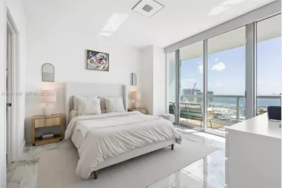 888 Biscayne Blvd #2510, Miami, FL 33132 - Photo 7