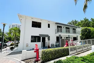 1470 Lincoln Terrace, Miami Beach, FL 33139 - Photo 1