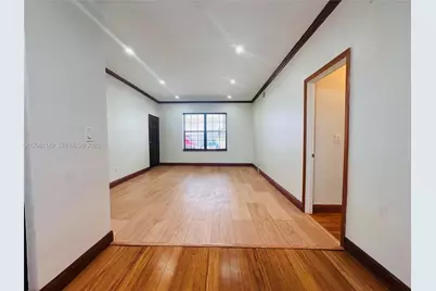 1470 Lincoln Ter #1, Miami Beach, FL 33139 - Photo 5