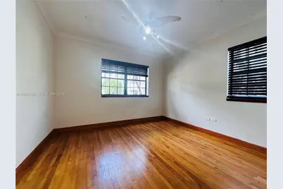 1470 Lincoln Ter #1, Miami Beach, FL 33139 - Photo 19