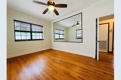 1470 Lincoln Ter #1, Miami Beach, FL 33139 - Photo 15
