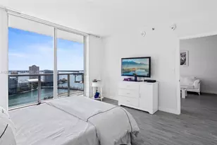 500 Brickell Ave, Miami, FL 33131 - Photo 11