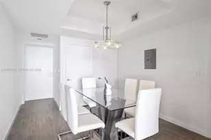 500 Brickell Ave, Miami, FL 33131 - Photo 9