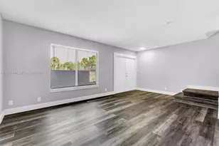 7402 NW 75th St, Tamarac, FL 33321 - Photo 13