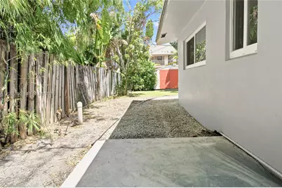 1621 NE 25th St #1621, Wilton Manors, FL 33305 - Photo 23
