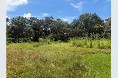 869 Avalon Ave, Labelle, FL 33935 - Photo 5