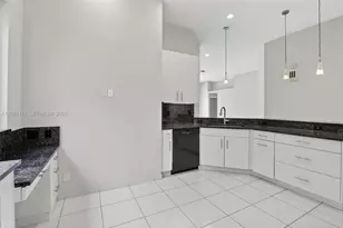 13171 NW 19th St, Pembroke Pines, FL 33028 - Photo 9