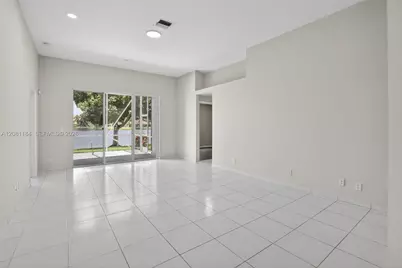 13171 NW 19th St, Pembroke Pines, FL 33028 - Photo 15
