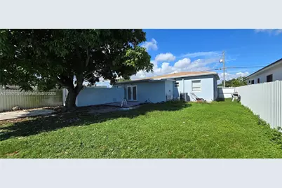 12140 SW 218th St, Miami, FL 33170 - Photo 9