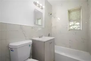5215 NE 3rd Ct, Miami, FL 33137 - Photo 9
