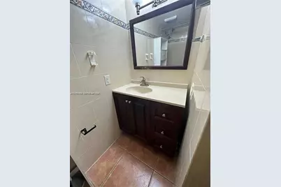 1801 S Treasure Dr #112, North Bay Village, FL 33141 - Photo 3
