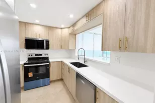 5601 Collins Av, Miami Beach, FL 33140 - Photo 13
