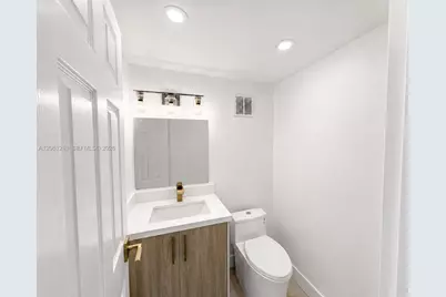 5601 Collins Av #PH-2, Miami Beach, FL 33140 - Photo 15
