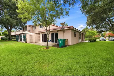 1533 W Harmony Lake Cir, Davie, FL 33324 - Photo 21