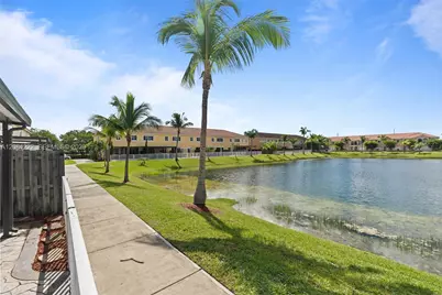 16570 SW 70th St, Miami, FL 33193 - Photo 21