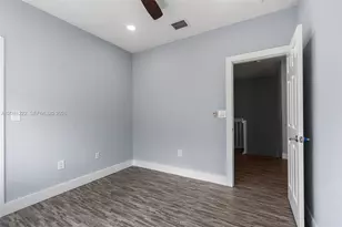 16570 SW 70th St, Miami, FL 33193 - Photo 59