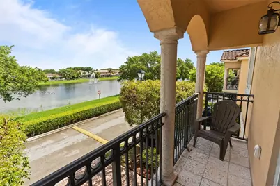 16570 SW 70th St, Miami, FL 33193 - Photo 13