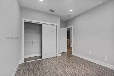 16570 SW 70th St, Miami, FL 33193 - Photo 7