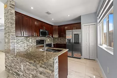 16570 SW 70th St, Miami, FL 33193 - Photo 43