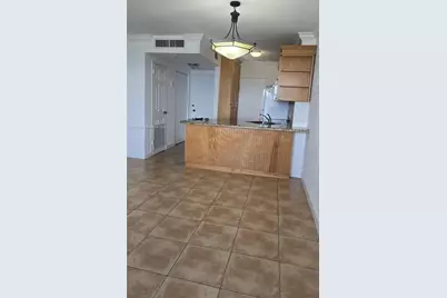 2899 Collins Ave #1005, Miami Beach, FL 33140 - Photo 13