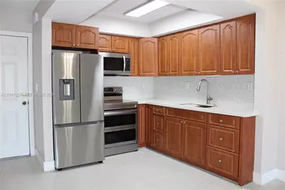 6780 W 2nd Ct #401, Hialeah, FL 33012 - Photo 3