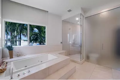 9407 E Broadview Dr, Bay Harbor Islands, FL 33154 - Photo 13
