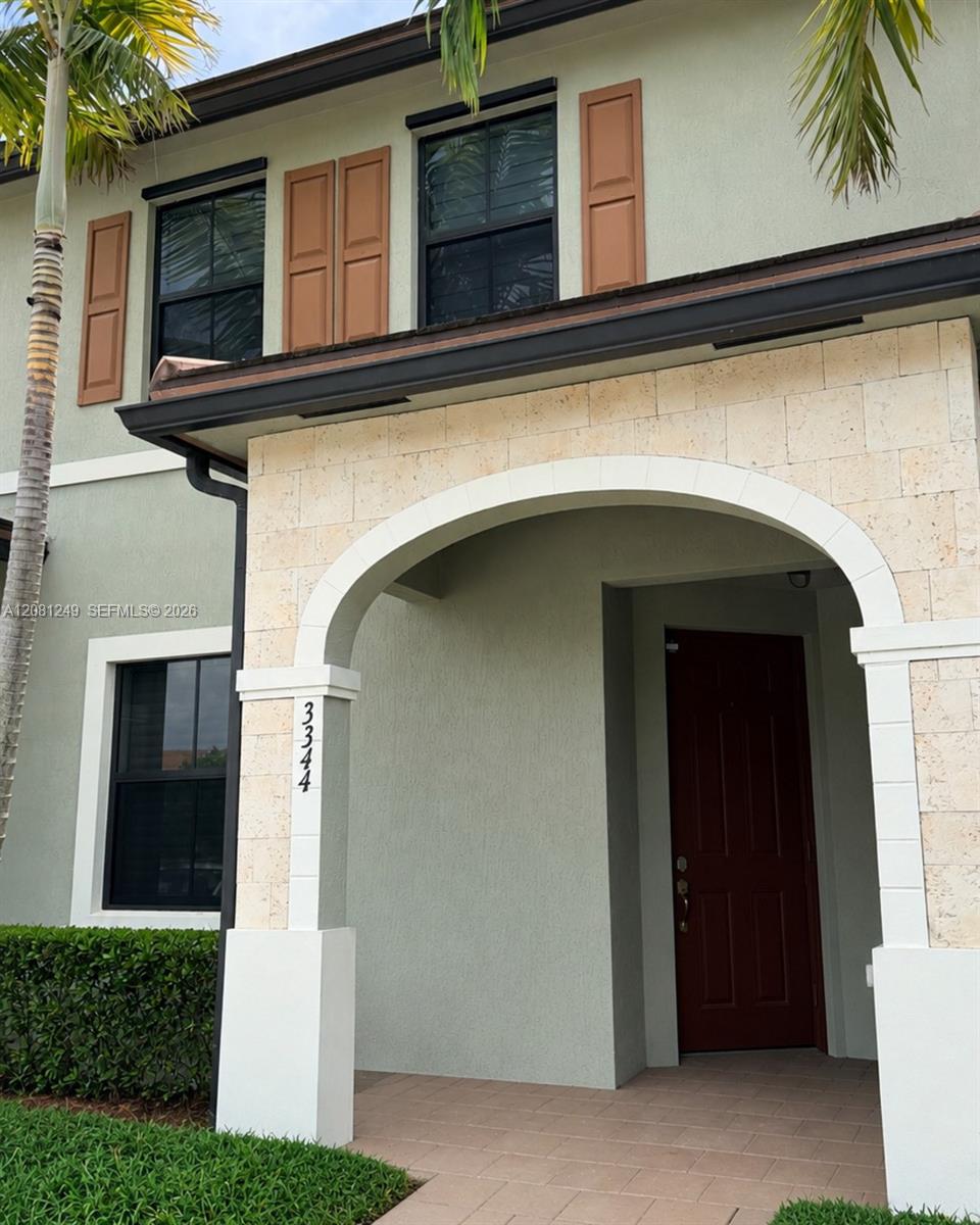 3344 W 105th Terrace