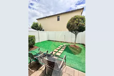 3344 W 105th Ter, Hialeah, FL 33018 - Photo 17