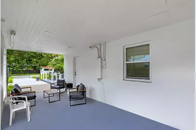 627 SW 7th Ave, Hallandale Beach, FL 33009 - Photo 21