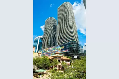 55 SW 9th St #1001, Miami, FL 33130 - Photo 1
